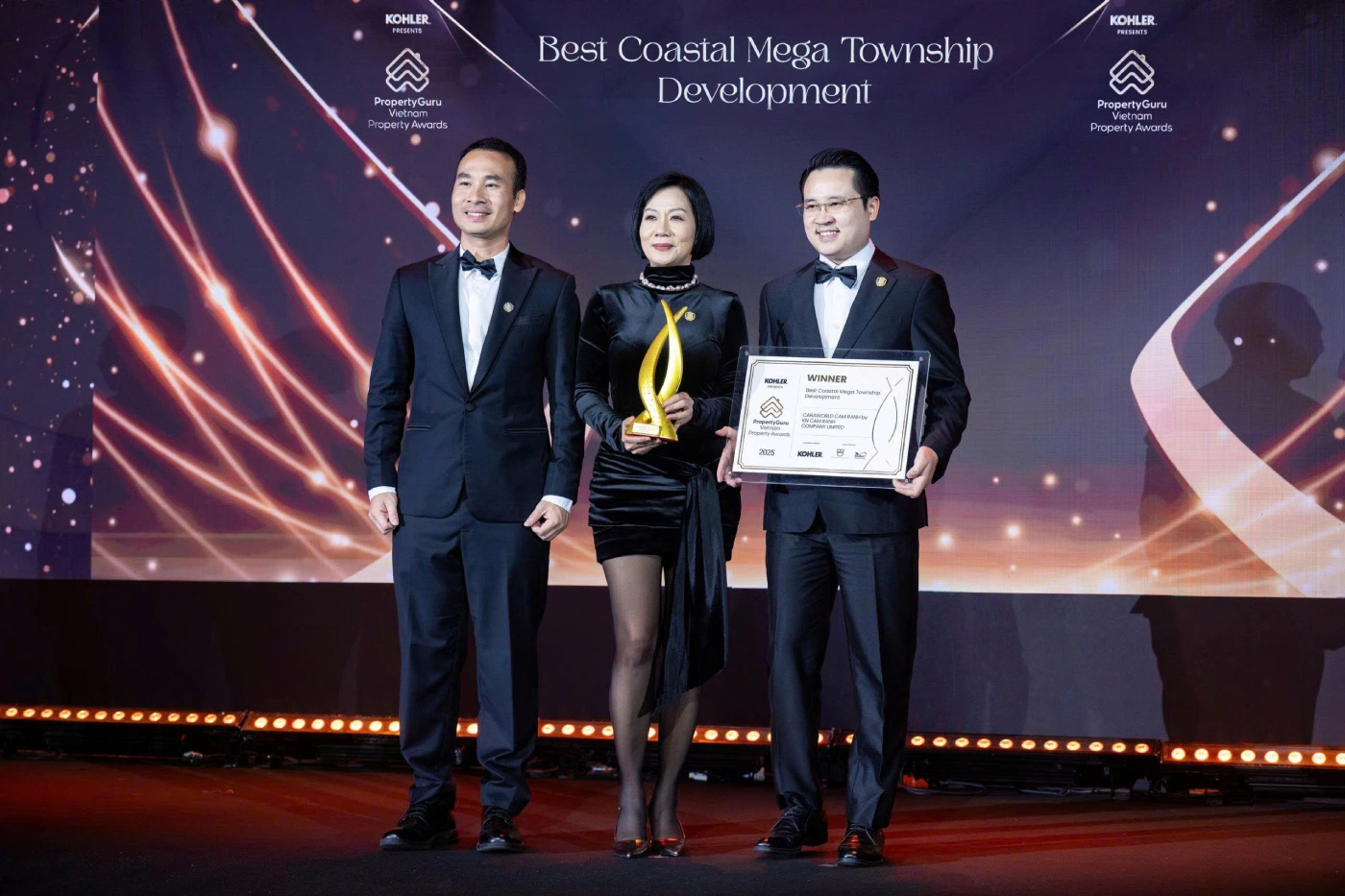 ‘SIÊU ĐÔ THỊ BIỂN XUẤT SẮC’ GỌI TÊN CARAWORLD CAM RANH